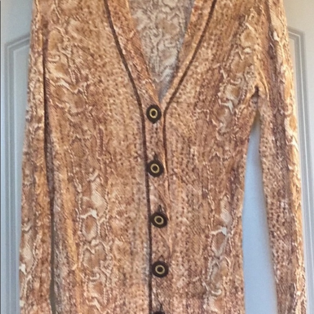 Women top